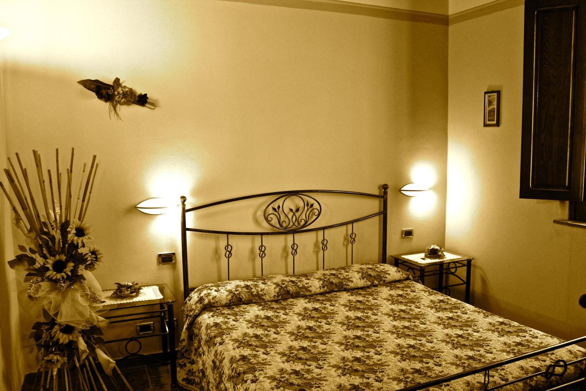 Agriturismo Sanguineto Acquaviva  Eksteriør billede