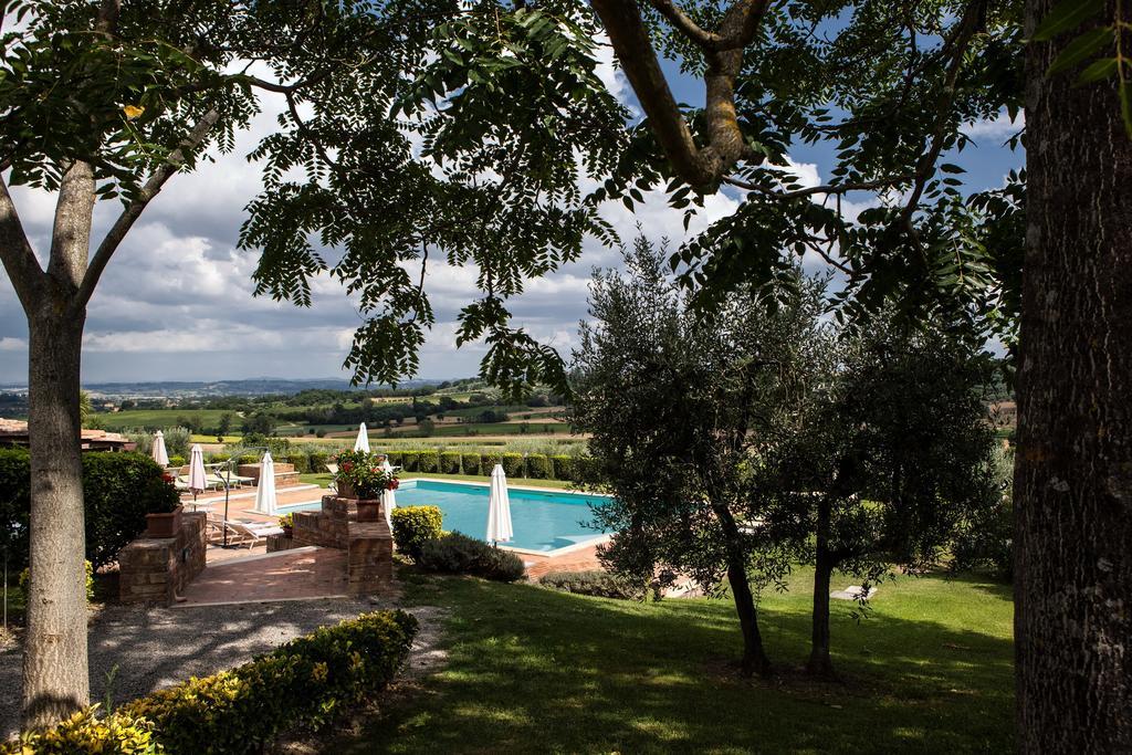 Agriturismo Sanguineto Acquaviva  Eksteriør billede