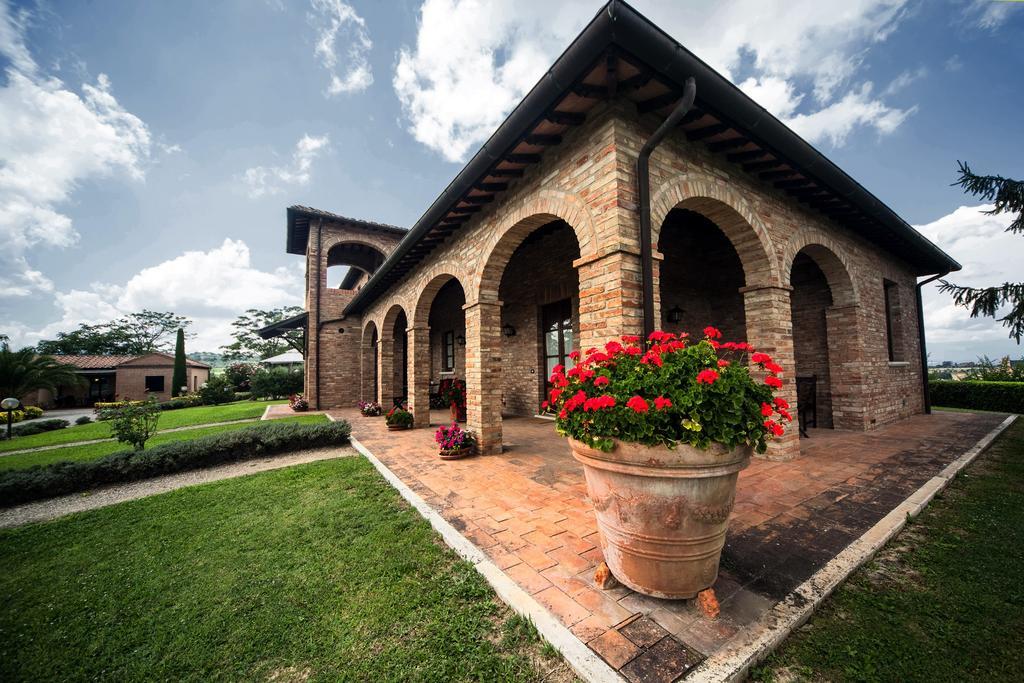 Agriturismo Sanguineto Acquaviva  Eksteriør billede