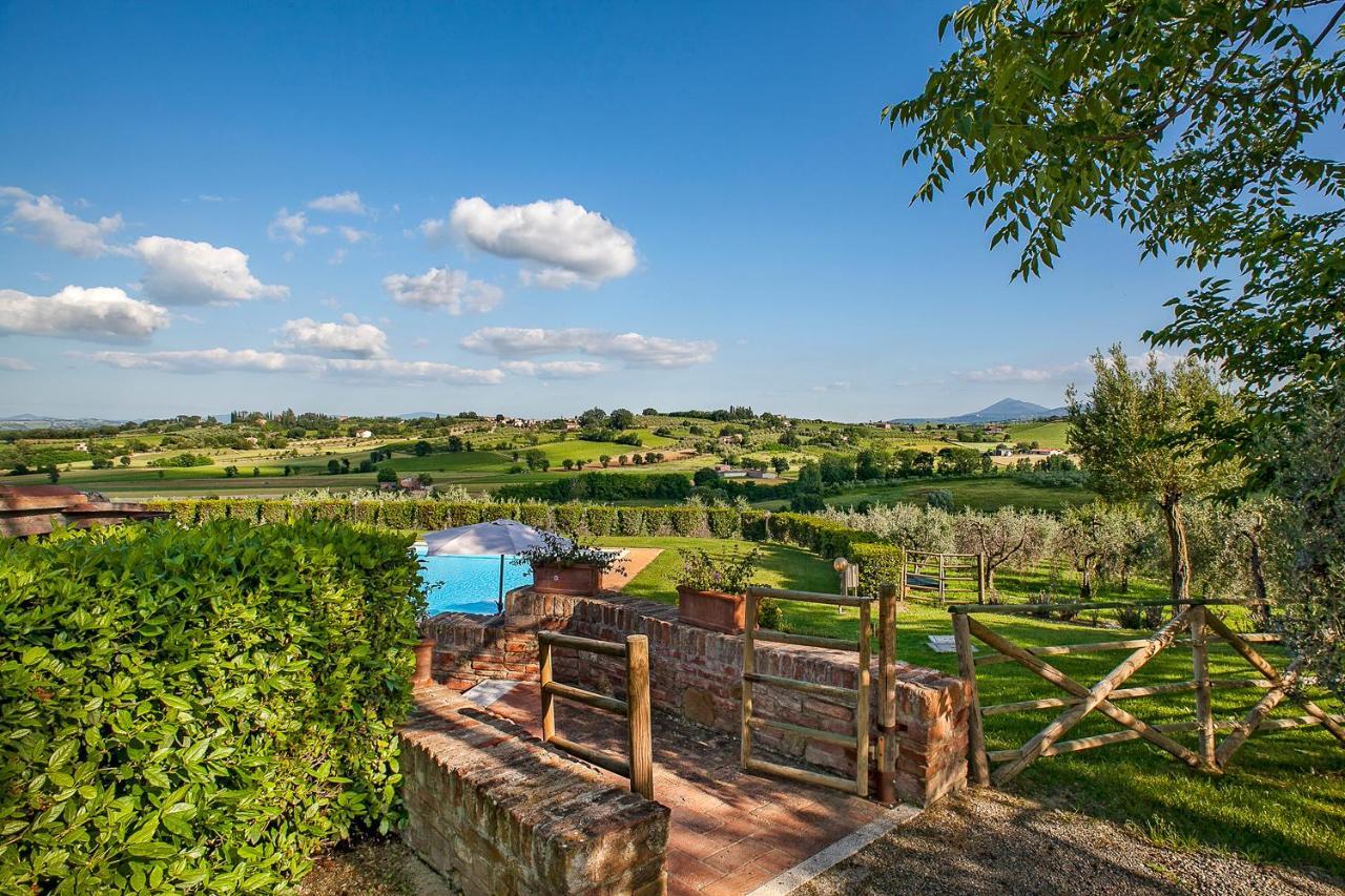 Agriturismo Sanguineto Acquaviva  Eksteriør billede